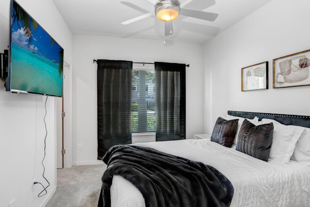 Apartment 2-bedroom Eccentric Oasis Tampa