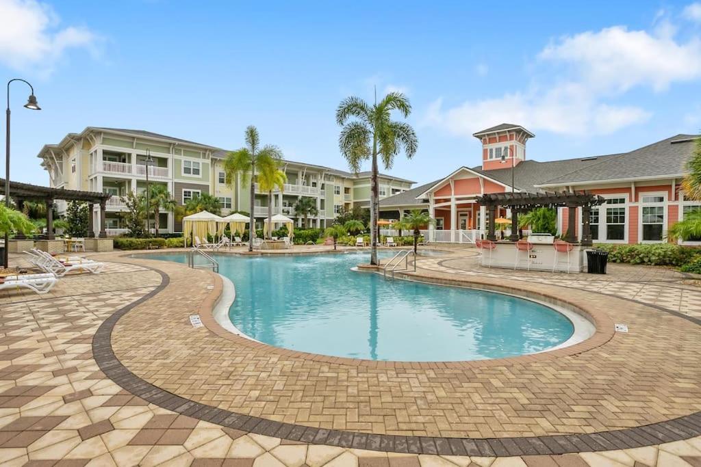 2-bedroom Eccentric Oasis * Tampa