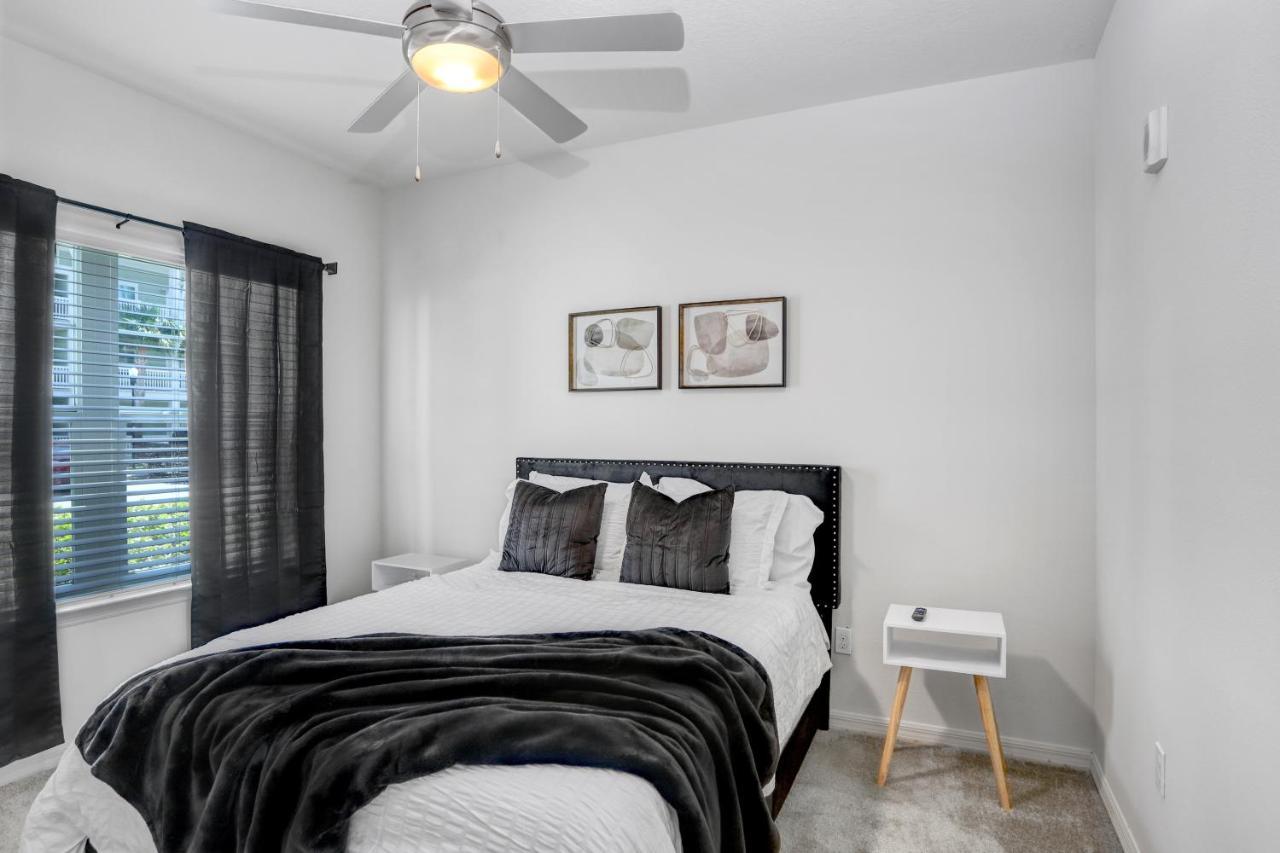 Apartment 2-bedroom Eccentric Oasis